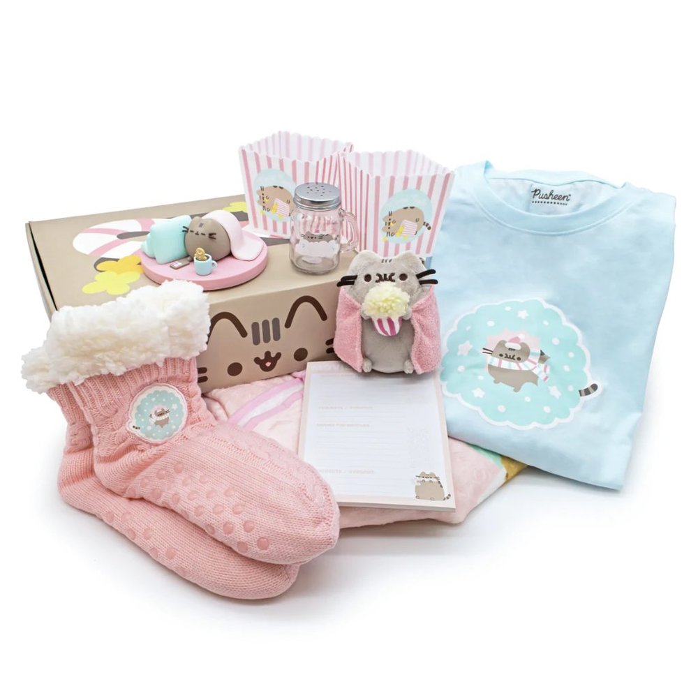 Pusheen Box Rare! Winter 2021 Factory Sealed BOX. XL